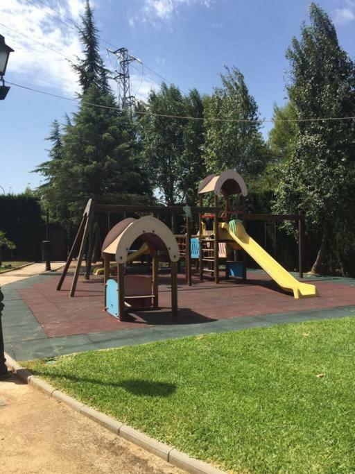 דירות גרנדה Conjunto Altos De Vista Nevada,Nº11,Portal 7,1ºa. מראה חיצוני תמונה